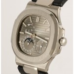  Patek Philippe Nautilus Ref. 5712G