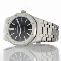 Audemars Piguet Royal Oak Ref. 15400ST