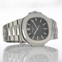 Patek Philippe Nautilus Ref 5711/1A Led Dial