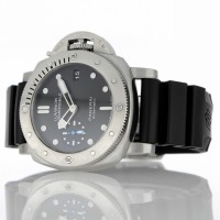 Panerai Luminor Submersible 1950 PAM00682 - OP7098