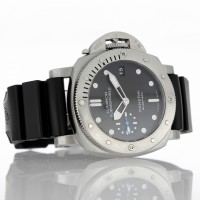 Panerai Luminor Submersible 1950 PAM00682 - OP7098