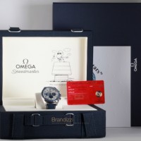 Omega Speedmaster Apollo XIII Silver Snoopy Award Ref. 31032425002001