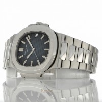 Patek Philippe Nautilus Ref 5711/1A - 001