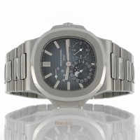 Patek Philippe Nautilus Ref. 5712/1A - 001