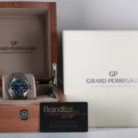 Girard Perregaux Laureato Ref. 81010-11-431-11A Like New