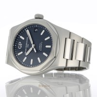 Girard Perregaux Laureato Ref. 81010-11-431-11A Like New