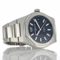 Girard Perregaux Laureato Ref. 81010-11-431-11A Like New