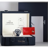 Omega Speedmaster Apollo XIII Silver Snoopy Award Ref. 31032425002001 - Like New