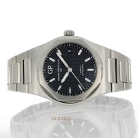 Girard Perregaux Laureato Ref. 81005-11-632-11A - Like New