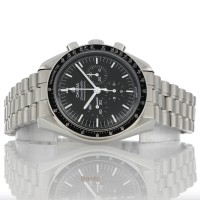 Omega Speedmaster Ref. 31030425001001