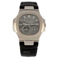 Patek Philippe Nautilus Ref. 5712G