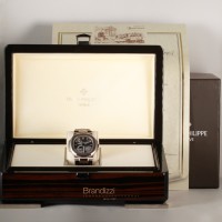 Patek Philippe Nautilus Ref. 5712G