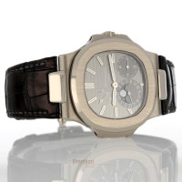 Patek Philippe Nautilus Ref. 5712G