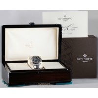 Patek Philippe Nautilus Ref. 5712/1A
