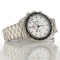Omega Speedmaster Ref. 31030425004001