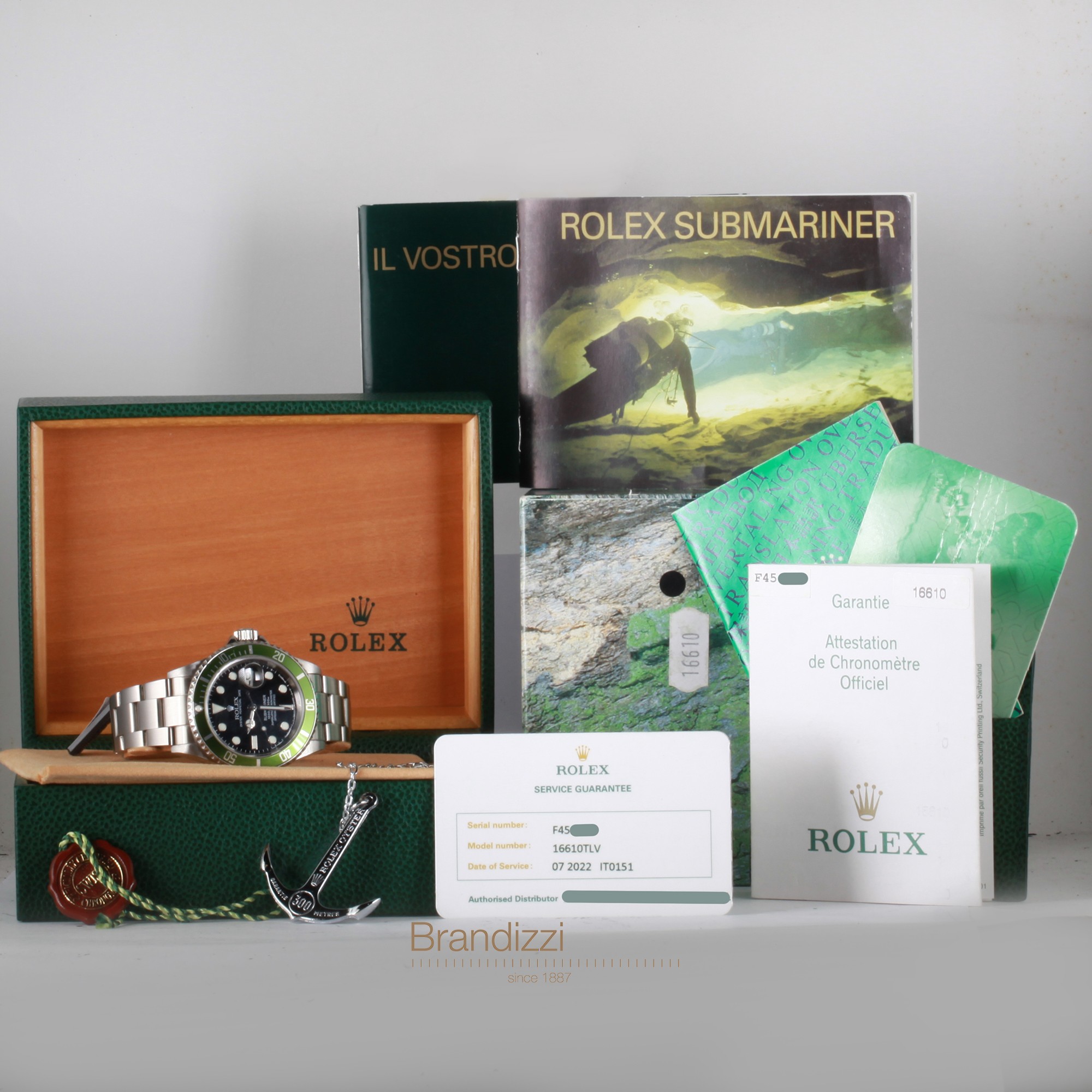 Rolex Submariner Ref. 16610LV Fat Four