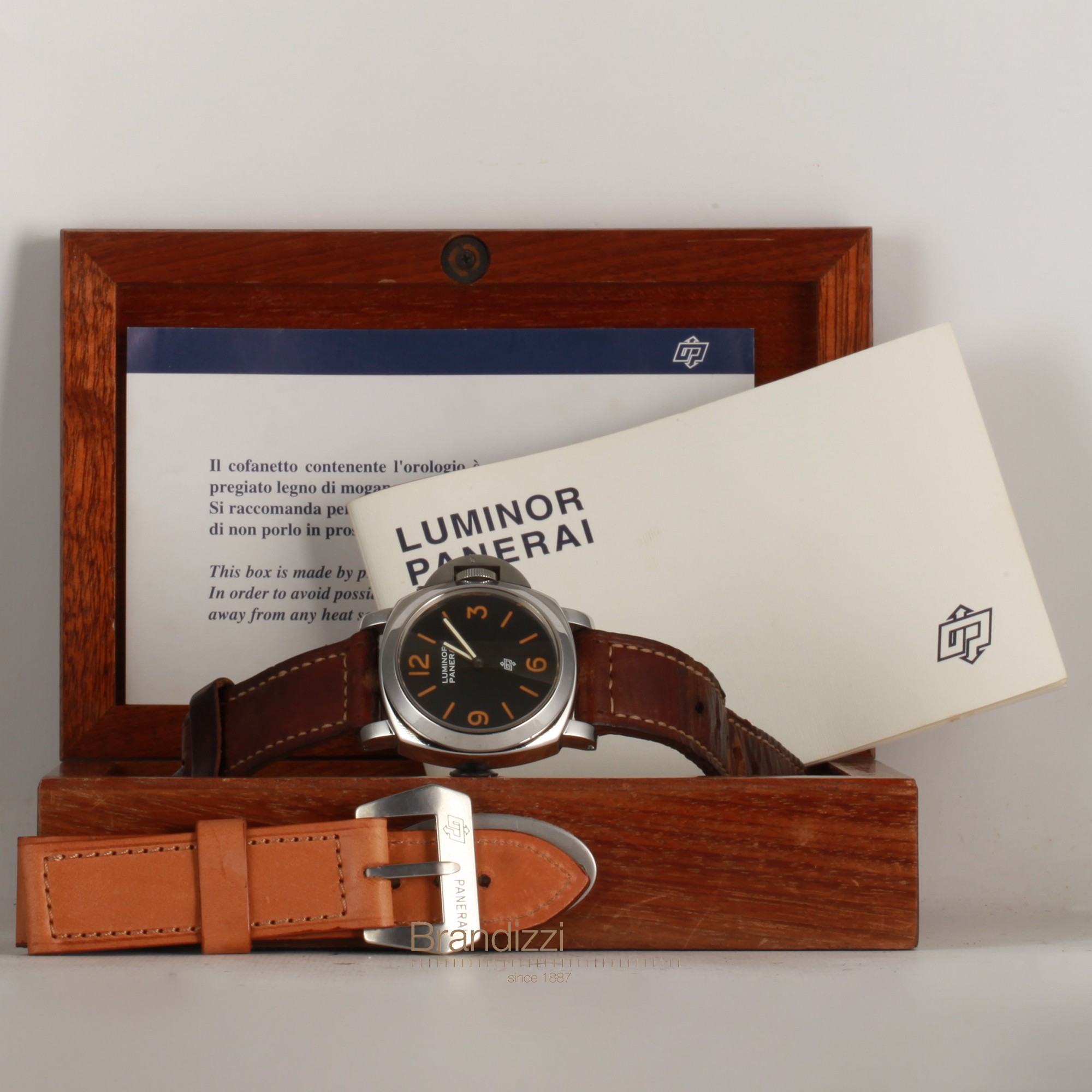 Panerai Luminor Logo Ref. 5218.201 A Pre Vendom Non Matching