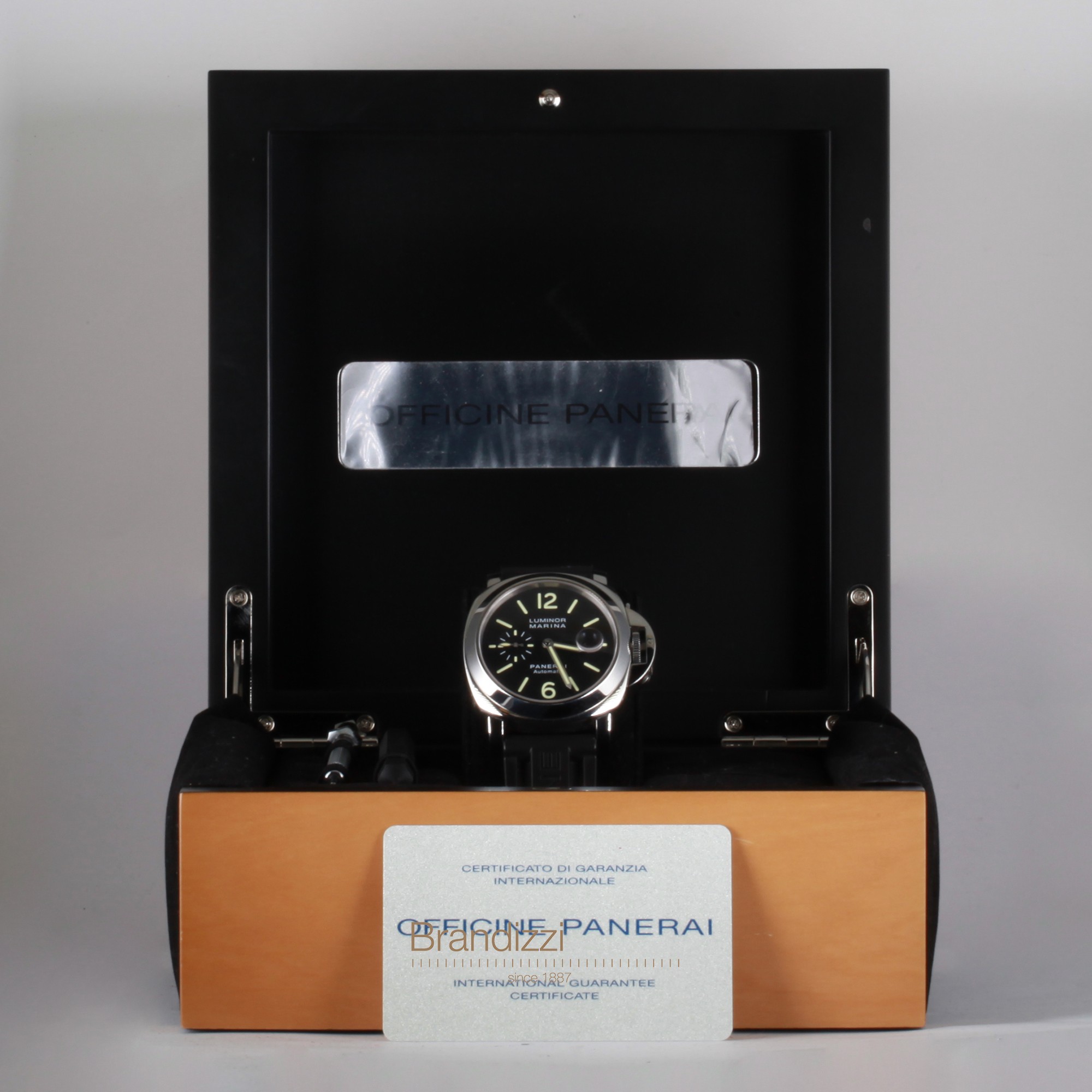 Panerai Luminor Marina PAM00104 - OP6763