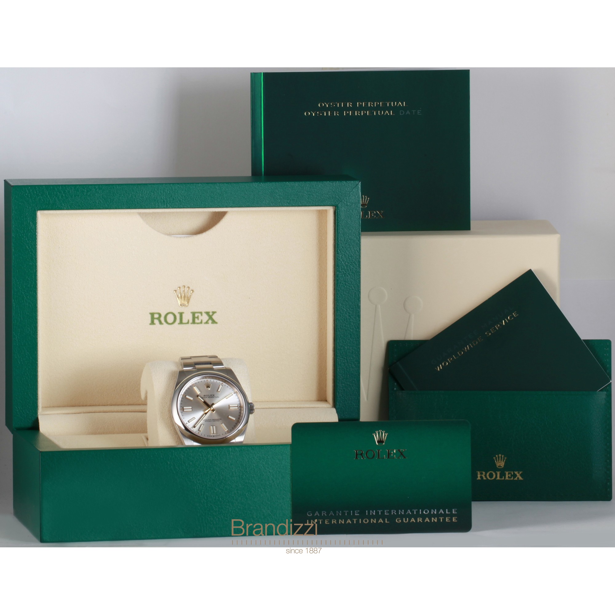 Rolex Oyster Perpetual Ref. 124300 Like New