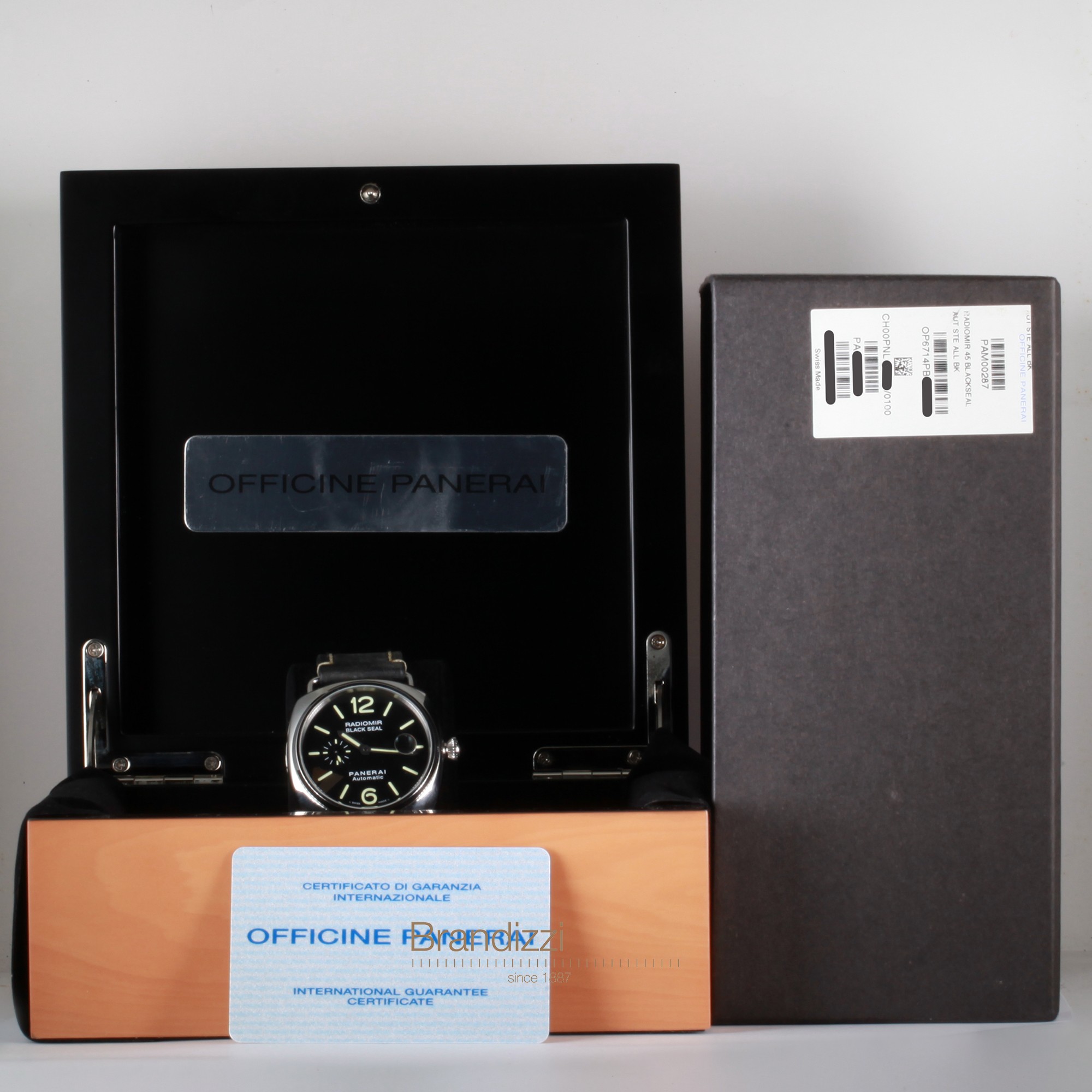 Panerai Radiomir Blackseal PAM00287 - OP6714