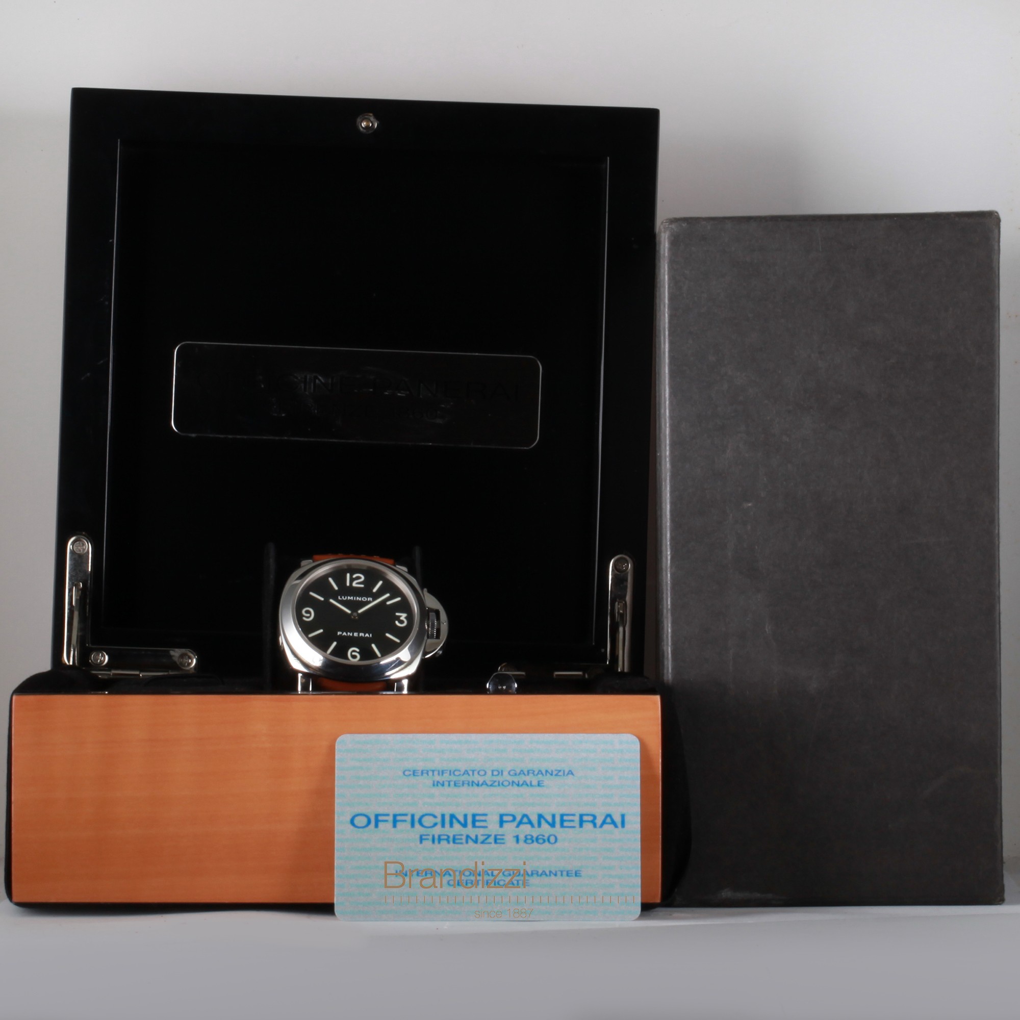 Panerai Luminor PAM00002