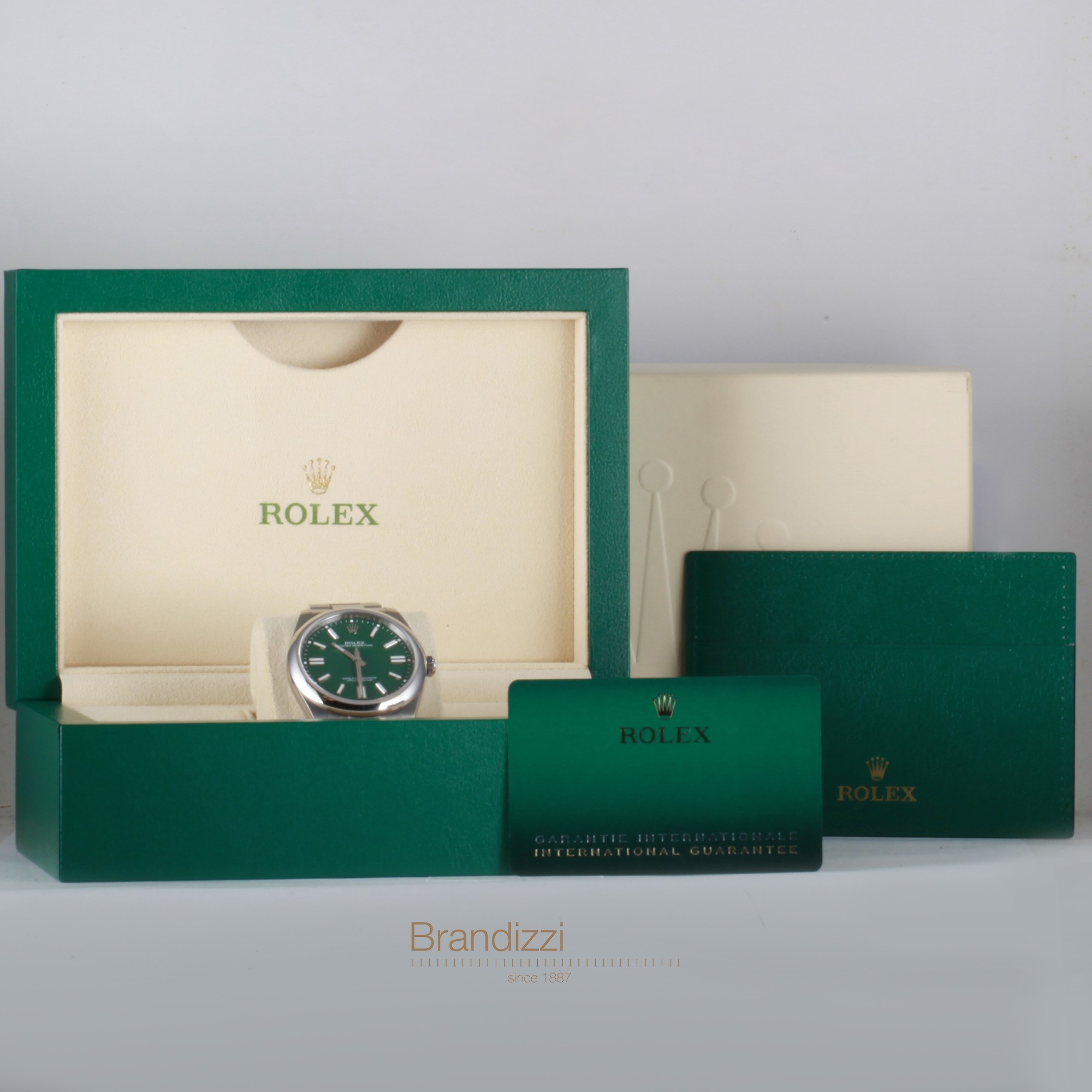 Rolex Oyster Perpetual Ref. 124300