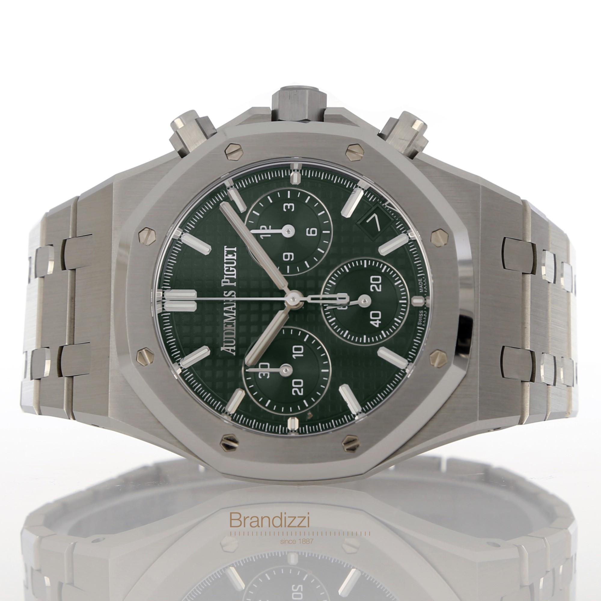 Audemars Piguet Royal Oak Chronograph Ref. 26240ST.OO.1320ST.08 Like New