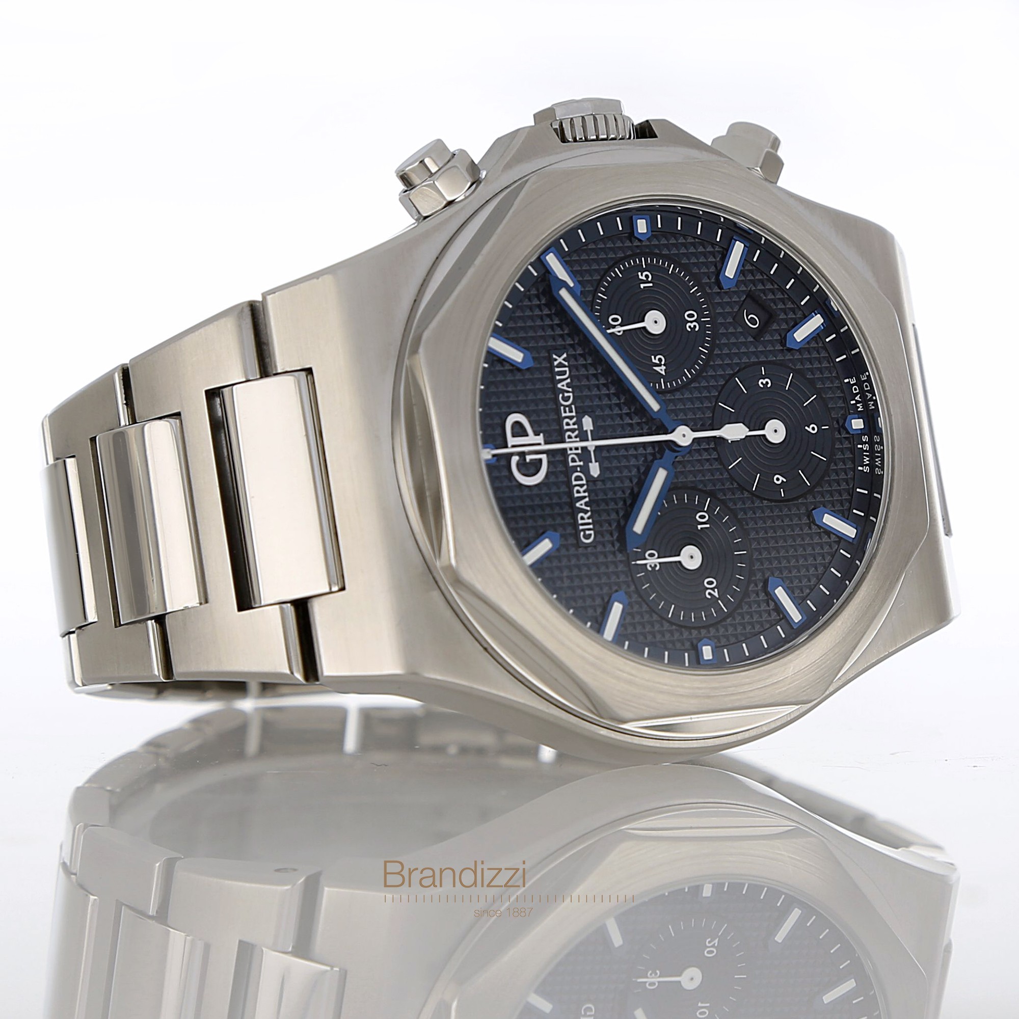 Girard Perregaux Laureato Ref. 81020-11-431-11A Like New